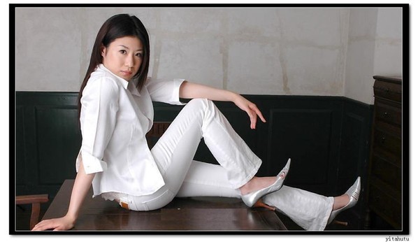 h-<em>牛仔美女</em>-zol<em>相册</em>
